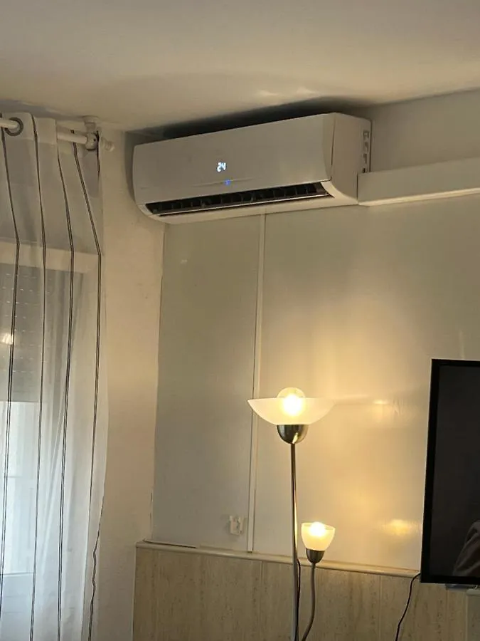 La Carihuela Beach Studio 托雷莫利诺斯 0*,  西班牙